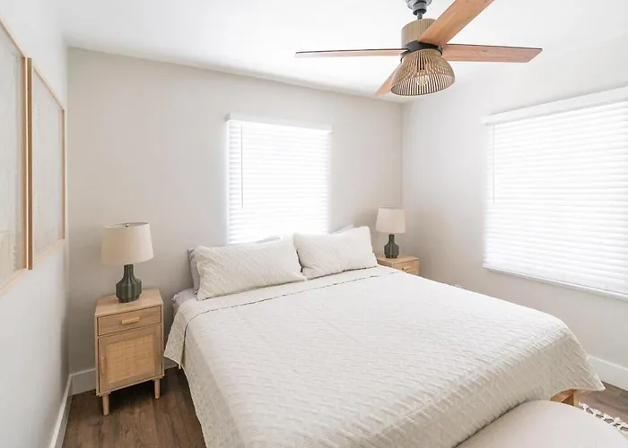 Family Friendly By Downtown With 3 Beds