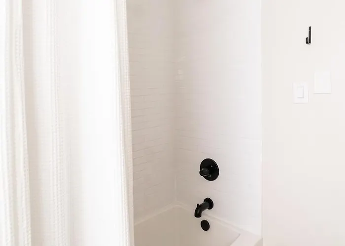Family Friendly By Downtown With 3 Beds Сasa de vacaciones *